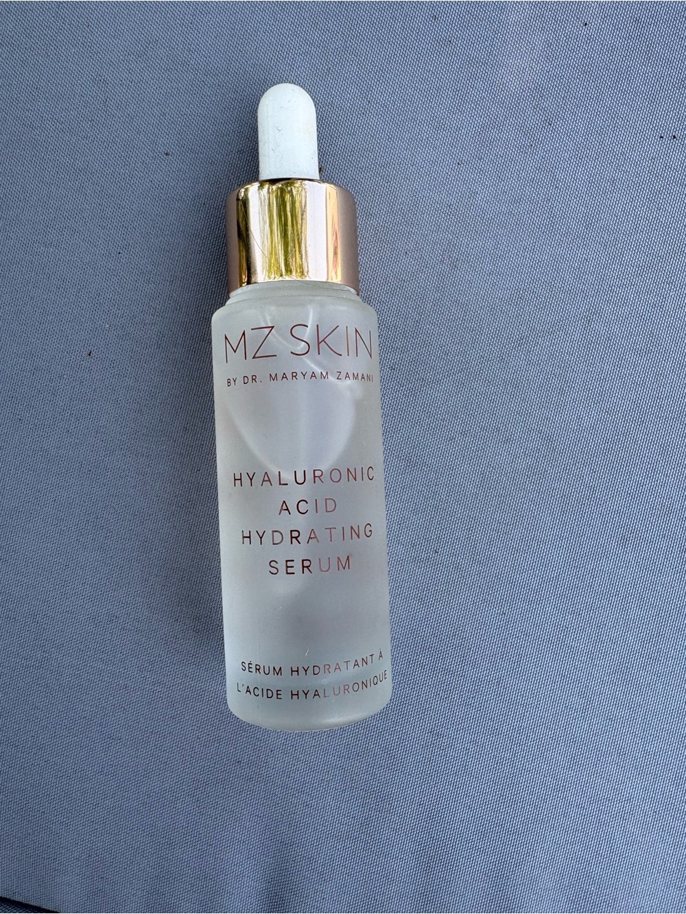 Skin Frosted Glass Hyaluronic Acid Serum with Gold Cap and White Dropper